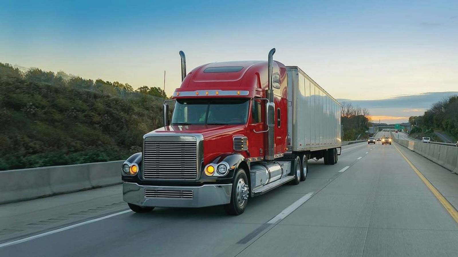 Truck from Sadler Trucking, a Nashville Trucking company, Birmingham Trucking company, Jacksonville Trucking Company, and Memphis Trucking Company